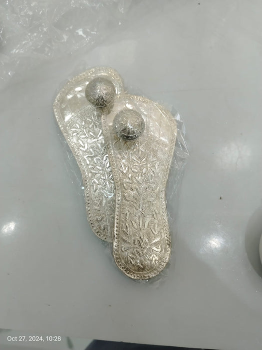 92.5 Silver Purity Charan Paduka or slippers for idol krishna laddu gopala, little krishna or Vshnu Narayana puja art