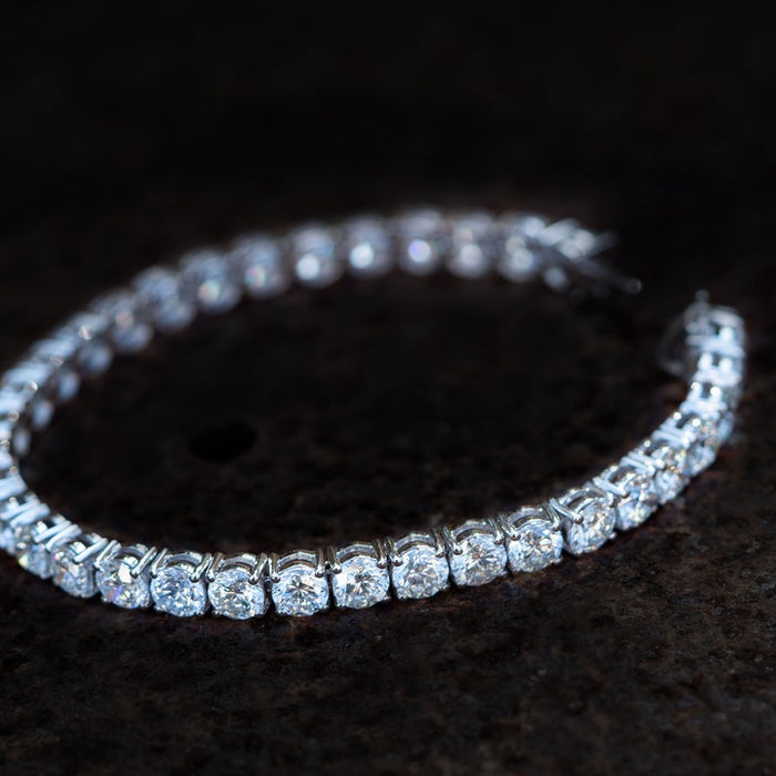 18ct white gold 7.25ct F VS2 diamond tennis bracelet - Jewellery from Mr  Harold and Son UK